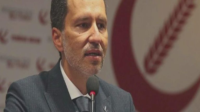 Fatih Erbakan: Vekillerin iktidar partisine geçirilmesi operasyonunu bizzat Sayın Cumhurbaşkanı takip ediyor