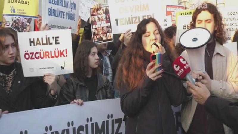 19 Mart protestolarının 9. ayında Beyazıt’ta yürüyüş yapan öğrencilerden bazıları gözaltına alındı
