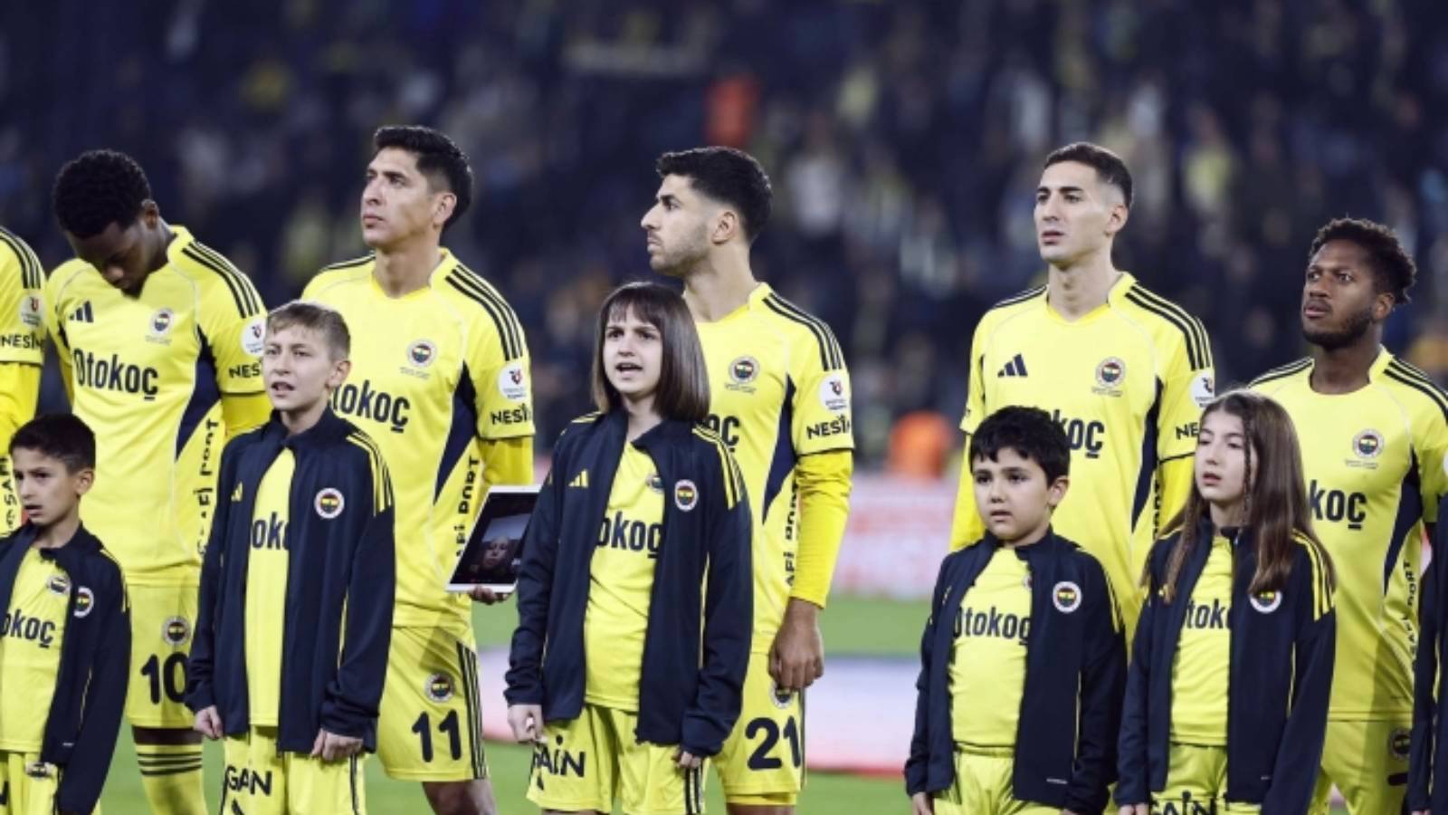 Aziz Yıldırım’ın kızı, Asensio ile seremoniye çıktı