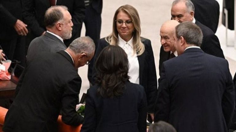 DEM Parti’den MHP’nin komisyon raporuna eleştiri: Bahçeli’nin cesur çıkışları gitti, bize Kürt sorunu olmadığını anlatılıyor