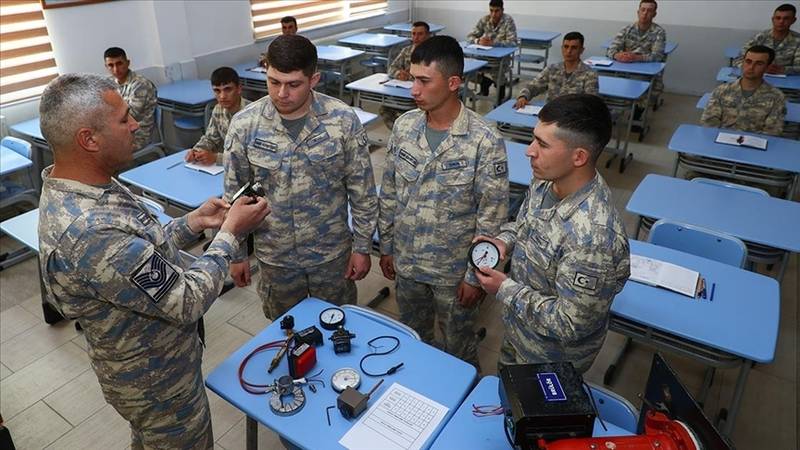 İş dünyasından “meslek lisesi mezununa askerlik muafiyeti” teklifi