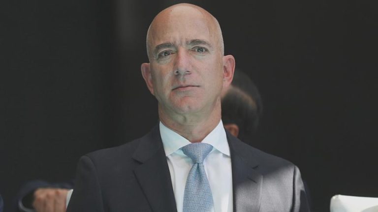 İTO yöneticisi, bir ihracatçının mesajını paylaştı: MASAK, Jeff Bezos’un pasaportunu istedi