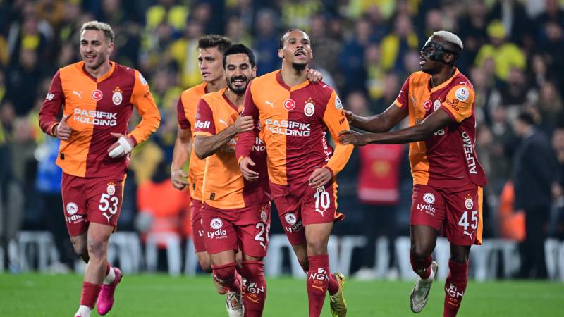 Lider Galatasaray, Antalyaspor deplasmanında