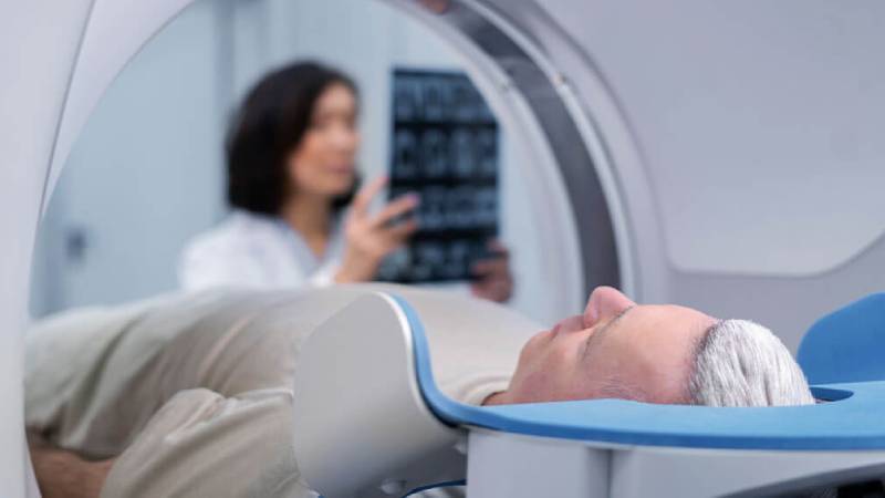 Radyoloji hizmetleri taşerona devredildi, sorunlar büyüyor: Erkek hastada rahim çıktı, Bursa’da çekilen MR’ın raporu Ağrı’dan geldi!