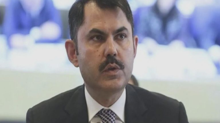 Bakan Kurum’dan DEM Partili Akın’ın “Saray’dan gelen karar” sözlerine tepki: Cumhurbaşkanımız başkomutanımızdır ve talimat almak konusunda herhangi rahatsızlığımız yok