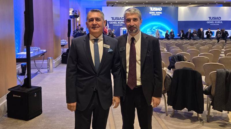 TÜSİAD Başkanı seçilen Ozan Diren’den ilk mesaj: Eski Başkan Orhan Turan’a teşekkür etti, “Çıtayı çok yükselttin, bu dönem işimiz kolay değil” dedi