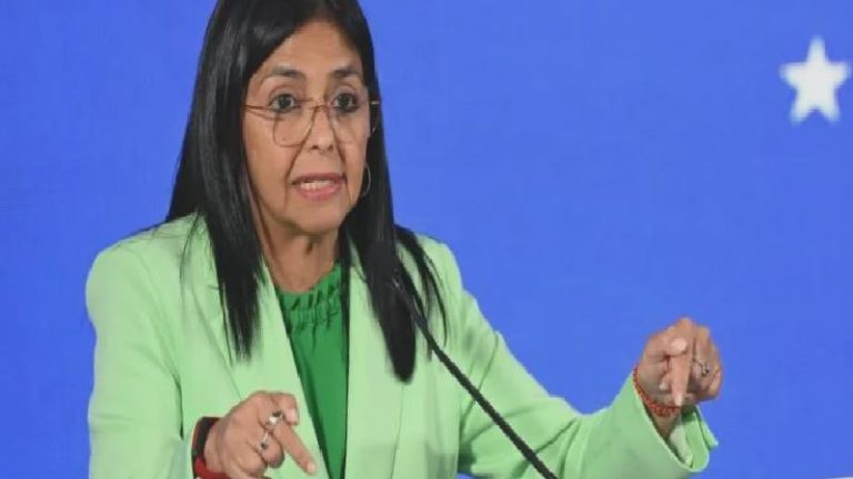 Venezuela Geçici Devlet Başkanı Rodriguez’den ABD’ye olası seyahat açıklaması: Eğer bir gün Washington’a gitmem gerekirse, bunu sürüklenerek değil, dimdik yürüyerek yaparım