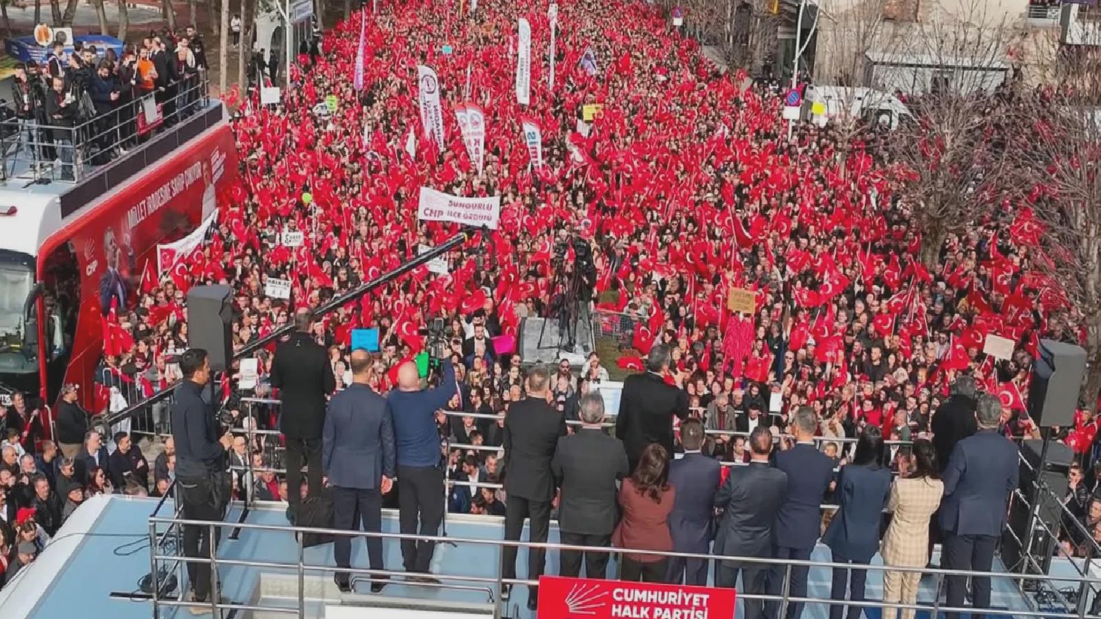 CHP’den “Çorum mitingine sadece 7 bin kişi katıldı” diyen AKP’li başkana ‘abaküs’ göndermesi: Bunlar sayı saymasını bilmiyor