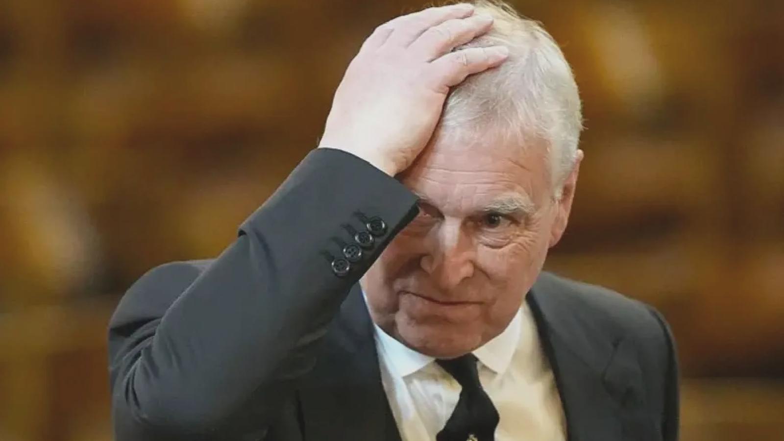 Epstein belgeleri: Andrew ve Epstein dansçı kadından ‘üçlü ilişki’ talep etti