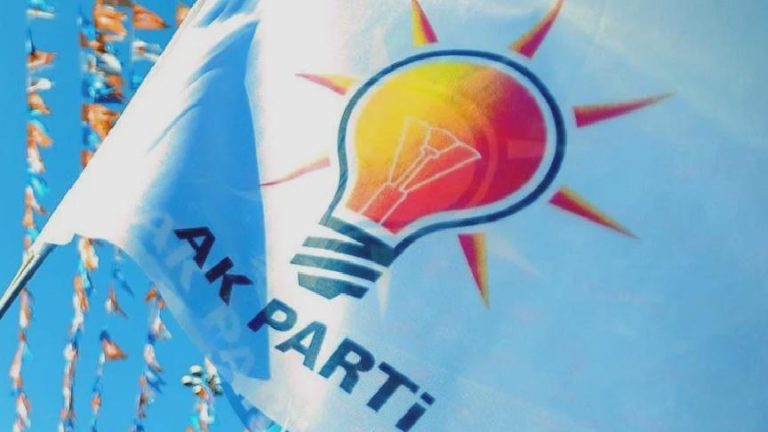 Kulis: AKP içinde transferler rahatsızlık yarattı; parti değişimi için “ideolojik kırılma” olmalı denildi