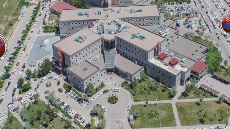 Sayıştay raporu ortaya çıkardı: Üniversite hastanesinde yüzlerce doktor sigortasız çalıştırılmış!