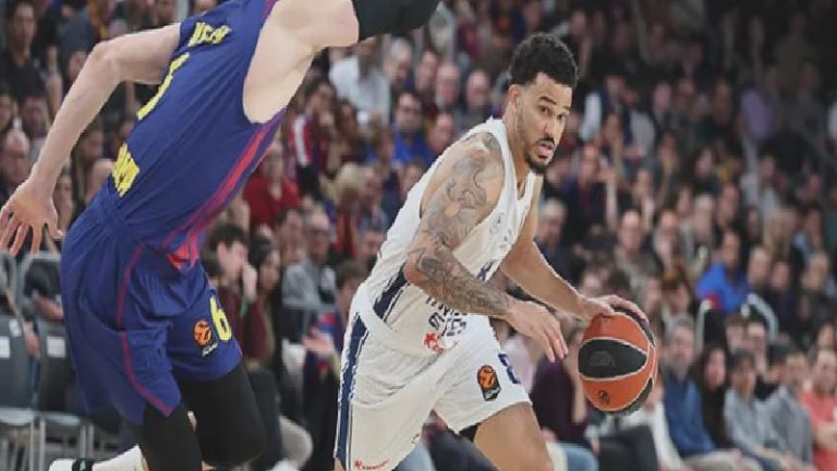 Anadolu Efes zorlu Real Madrid deplasmanına çıkıyor