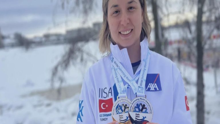 Bengisu Avcı, Kış Yüzme Dünya Şampiyonası’nda dünya rekoru kırdı