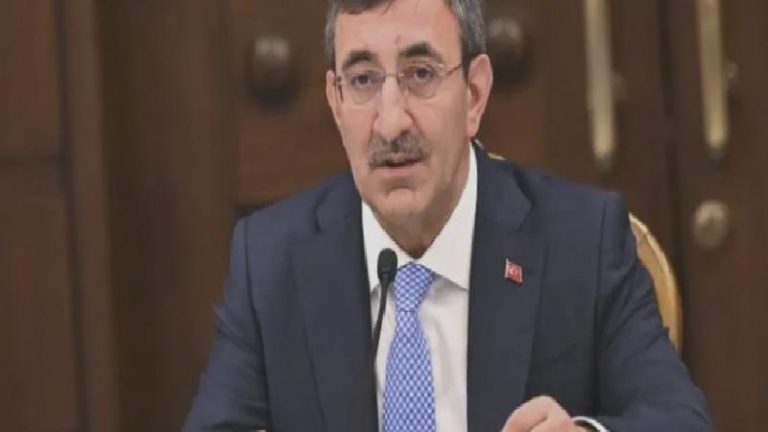 Cumhurbaşkanı Yardımcısı Yılmaz’dan Özgür Özel’e tepki: Seviyeden yoksun bu üslup cumhurbaşkanımıza zarar vermez