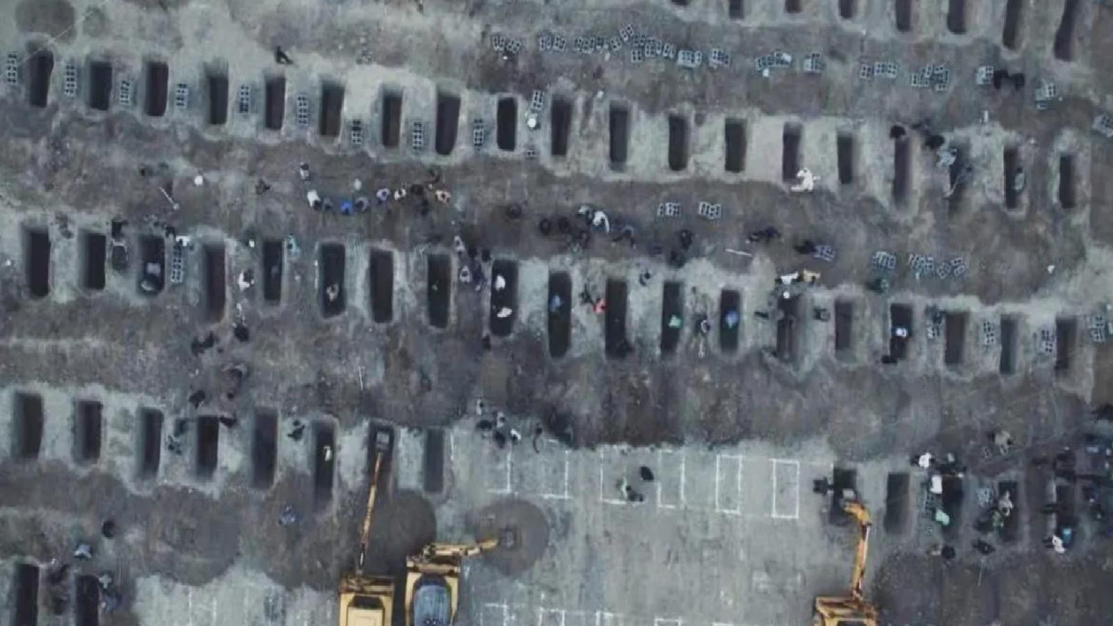 Davutoğlu, İran’da öldürülen 165 kız çocuğuyla ilgili uluslararası hukuk girişimi başlattı; imzacılar arasında Abdullah Gül ve Özgür Özel de var