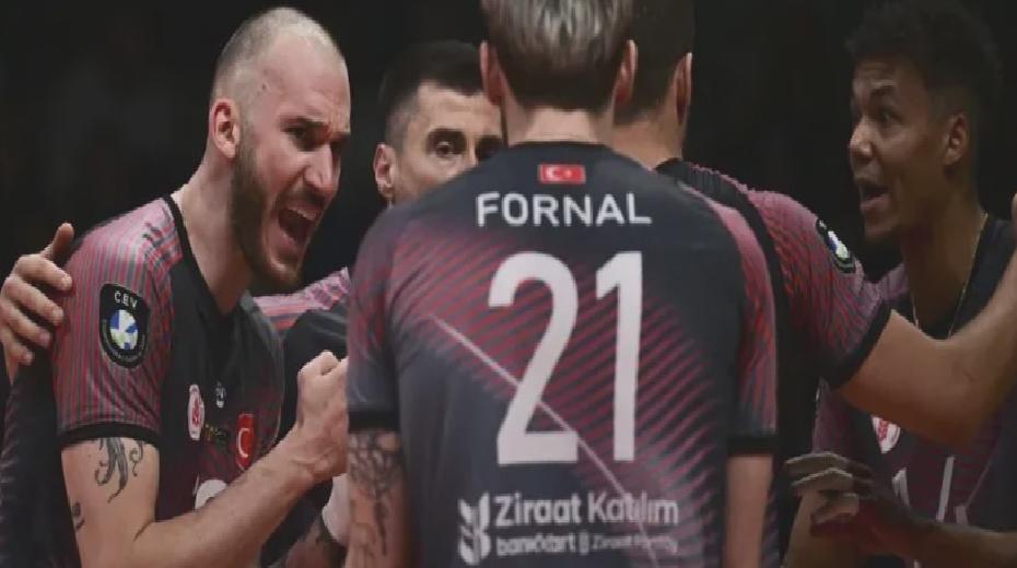 Efeler Ligi’nde şampiyon Ziraat Bankkart!