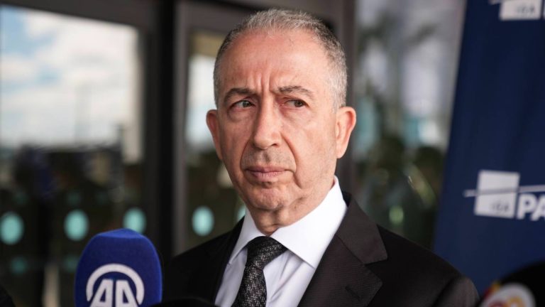 Galatasaray yöneticisi Metin Öztürk’ten hakem tepkisi: Galatasaray’ı şampiyon yapmak istemiyorsanız açık açık söyleyin