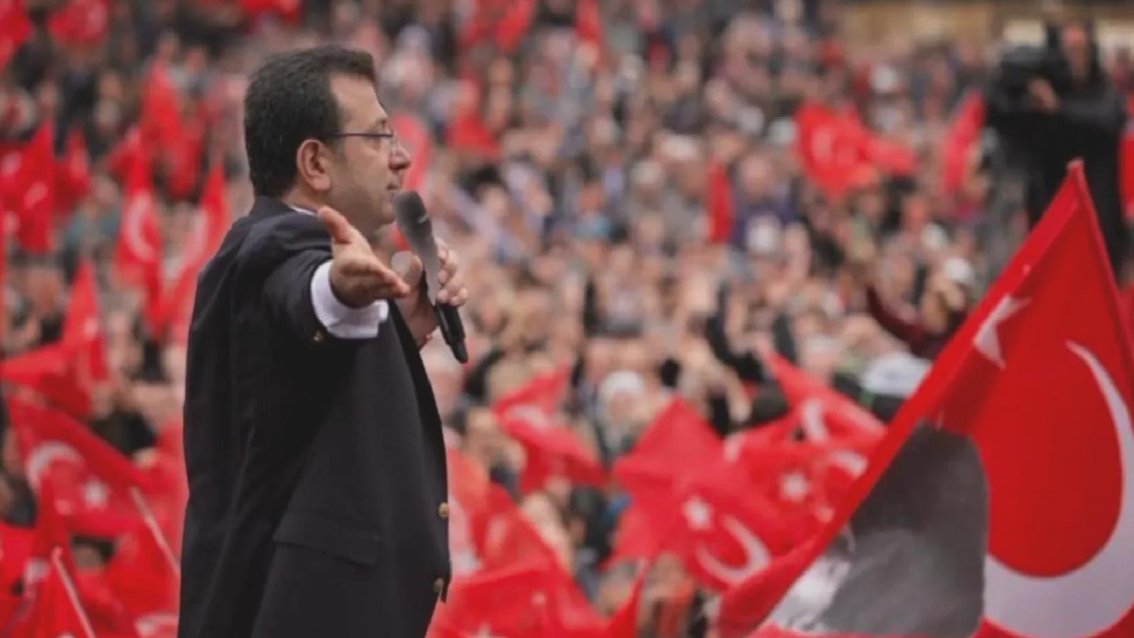 İmamoğlu’ndan Ataşehir mitingine mesaj: Mahkemede yalanlarını yüzlerine vurdukça, yeni kumpasların peşinde koşuyorlar!