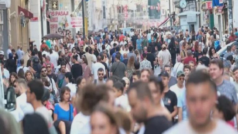OECD raporu: Türkiye’de emeklilik yaşı artırılmalı, geçici işler yaygınlaştırılmalı