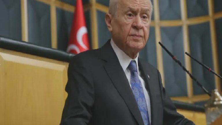 Bahçeli’den Süper Lig’e yükselen Çorum’a tebrik