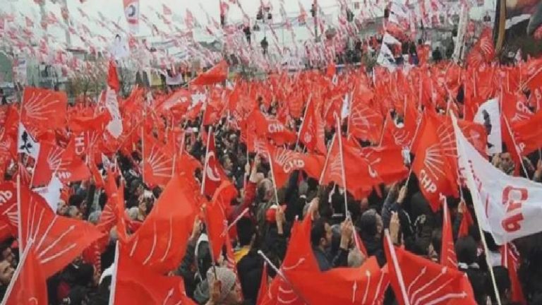 CHP’li il başkanlarından ortak açıklama: İktidar ahlaki değerlerinin tamamını yitirmiş haldedir, karanlık odakların siyaseti dizayn etmesine izin vermeyeceğiz