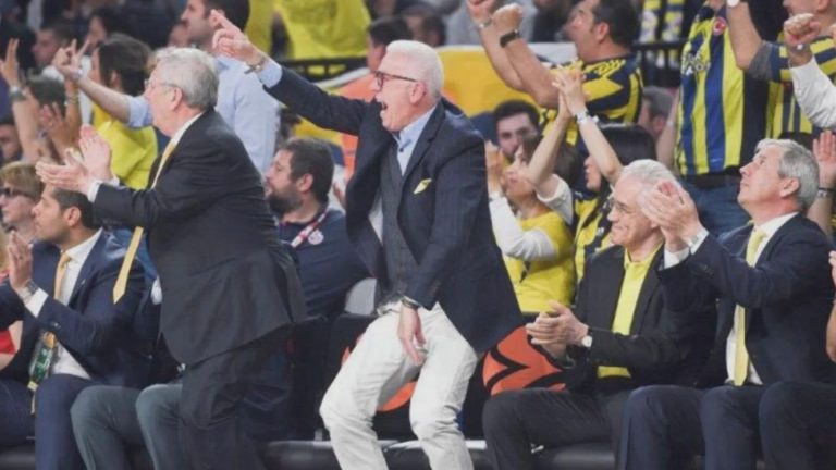 Ertuğrul Özkök: 70 yıllık bir taraftar olarak neden yine ve yeniden Aziz Bey’e oy vereceğim?
