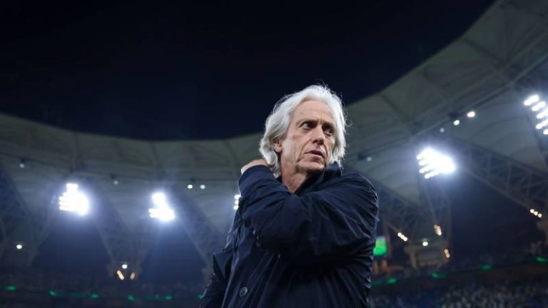 Fenerbahçe’yle anılan Jorge Jesus’tan açıklama: Birçok kulüpten teklif aldım, sezon sonu değerlendireceğim