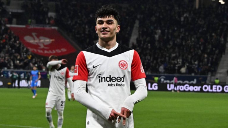 Galatasaray’da transfer rotası belirlendi!