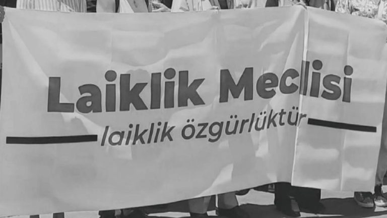Laiklik Meclisi’nden ‘Laiklik İhlalleri Raporu: İki ayda 322 ihlal saptandı; MEB, karşı devrim cephesinin aygıtı haline getirildi