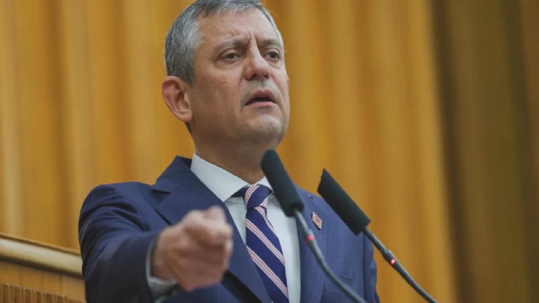 Özgür Özel’in acı günü: Necati Özel hayatını kaybetti