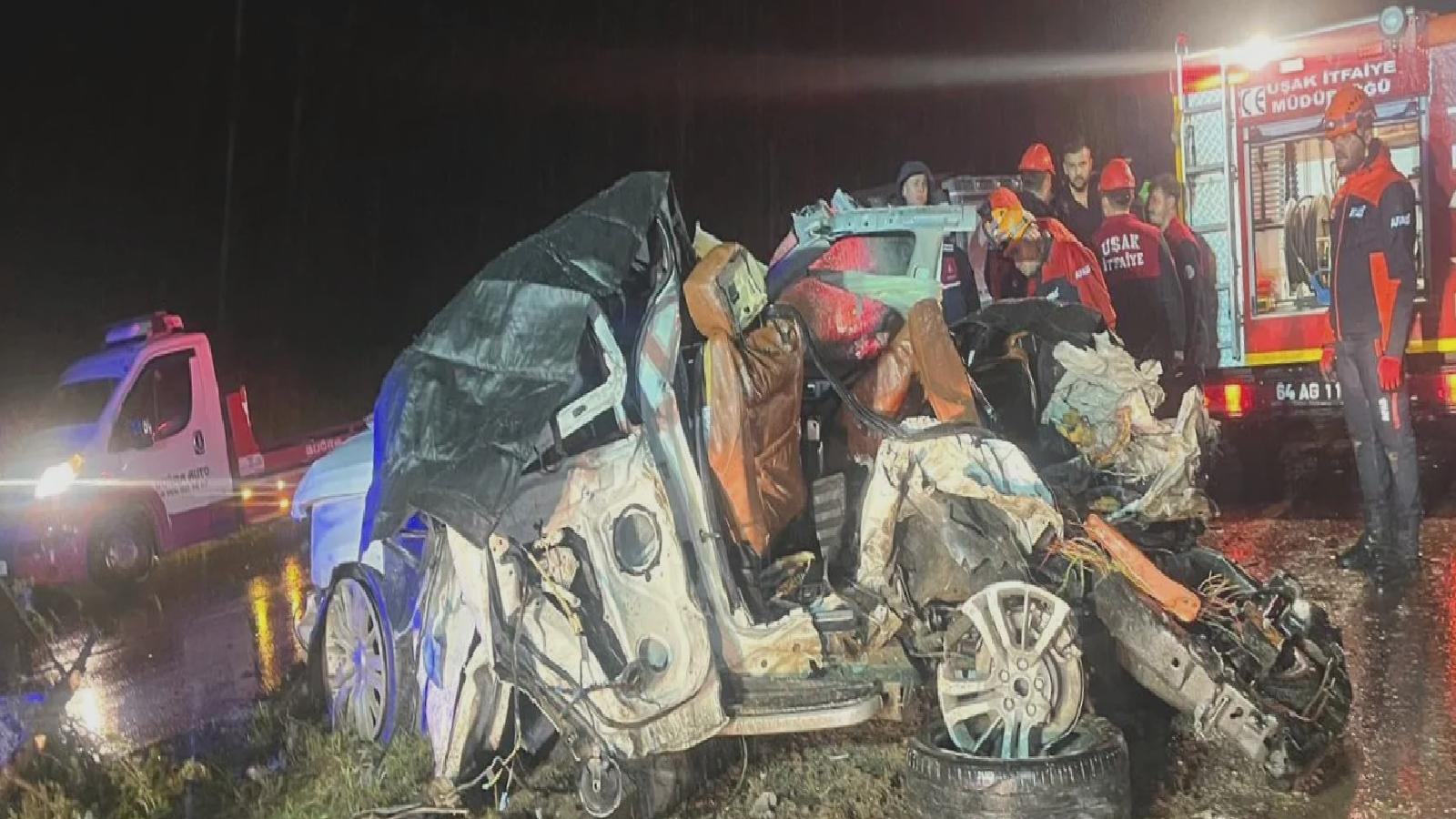 Uşak’ta zincirleme trafik kazasında 4 kişi hayatını kaybetti