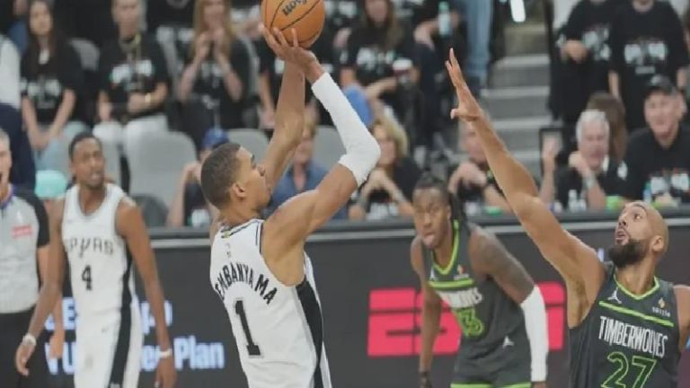 Wembanyama’nın 39 sayı attığı gecede San Antonio Spurs seride öne geçti