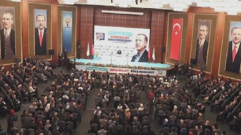 AKP’lilerden kamp gündemi çıkışı: Birinci gündem ekonomi, ikinci gündem ekonomi, üçüncü gündem ekonomi!