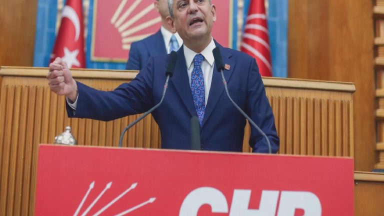 İddia: Özel ve ekibi, Demokrat Parti ile de temas kurdu ancak reddettiler; yeni partinin genel merkezi için bina tutuldu
