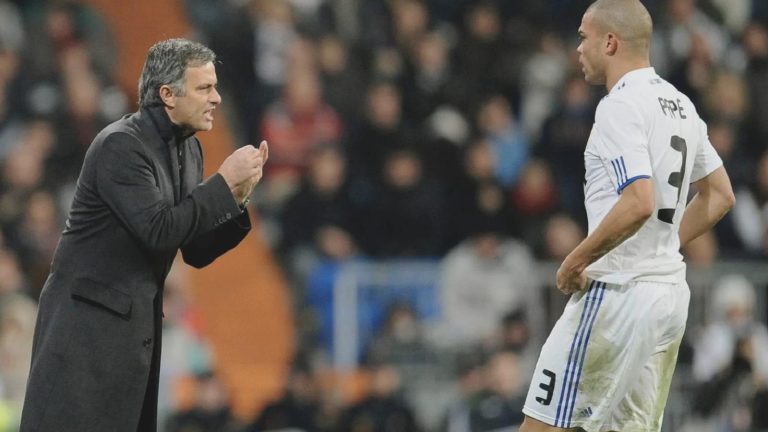 Pepe, Mourinho’nun teknik ekibinde yer alacağı şeklindeki iddialara yanıt verdi
