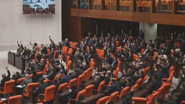 TBMM’de Türkiye – Irak petrol hattı tartışması: Muhalefetin araştırma önerisi AKP ve MHP oylarıyla reddedildi