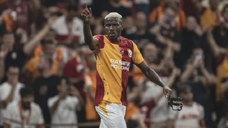 Galatasaray’dan Osimhen için futbol tarihine geçecek bonservis beklentisi!
