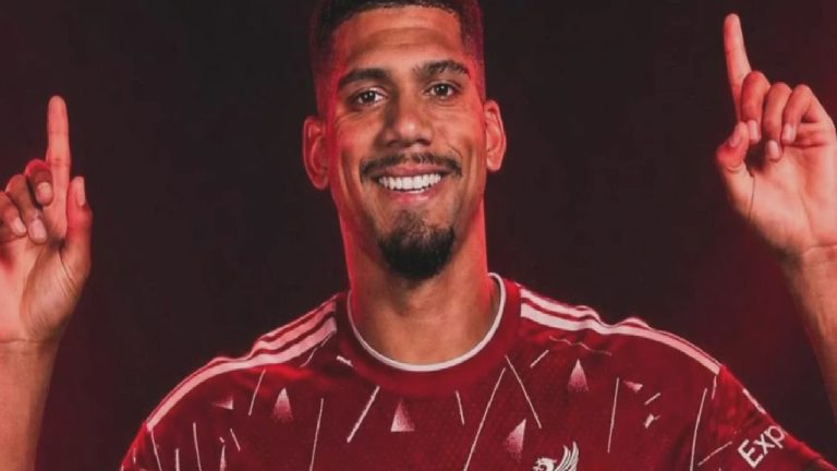 Liverpool’da Ronald Araujo sesleri: Sağlık kontrolü için İngiltere’ye gidiyor