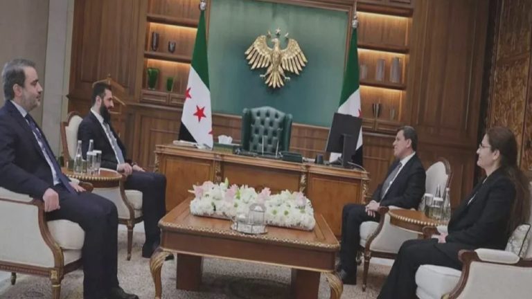 SDG feshedildi, Mazlum Abdi danışman oldu; hakkındaki soruşturma ve yakalama kararları ne olacak?