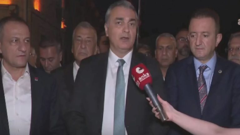 CHP heyeti Mersin’de gözaltındaki belediye başkanlarıyla görüştü: Kılıçdaroğlu yarın Mersin’e gidecek