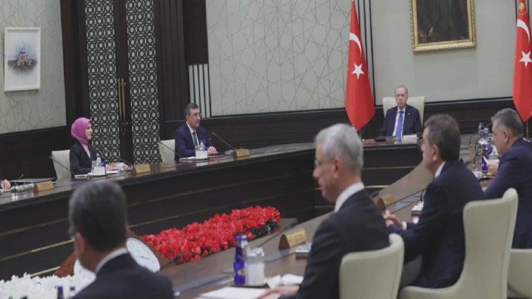 Kabine bugün toplanıyor: Masada hangi gündem maddeleri var?